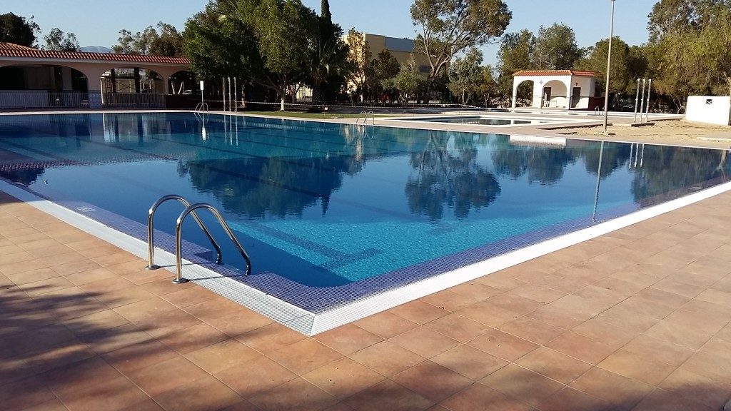 Municipal swimming pool Image